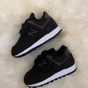 New Balance Velcro sneakers 3